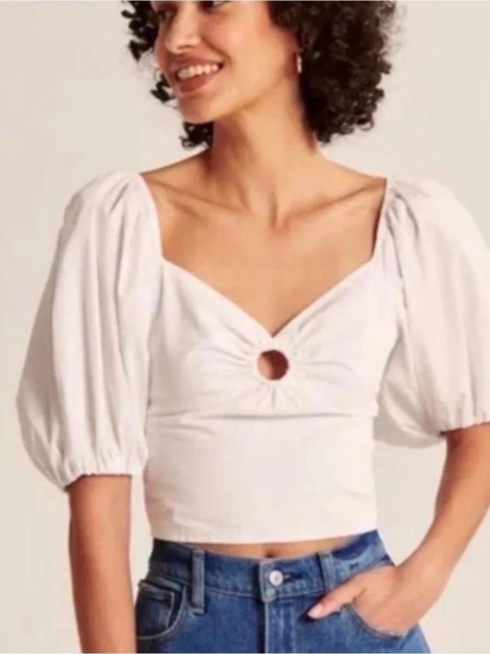 Abercrombie and Fitch Poplin O-Ring Top - Picture 2 of 5